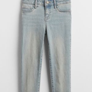 Cat & Jack light wash skinny jeans